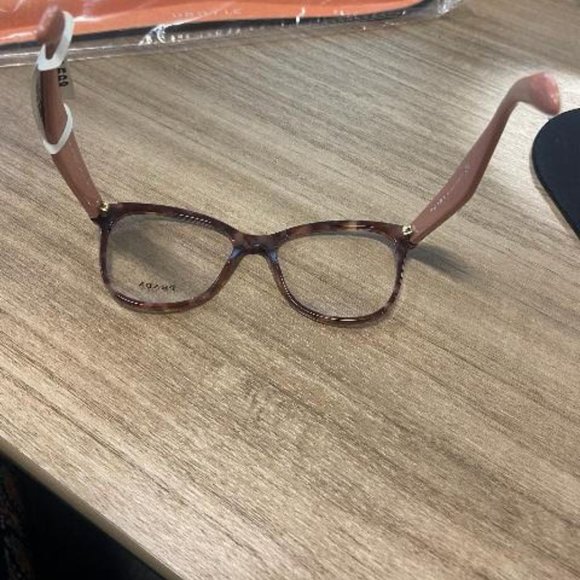Prada Frames - Picture 11 of 12